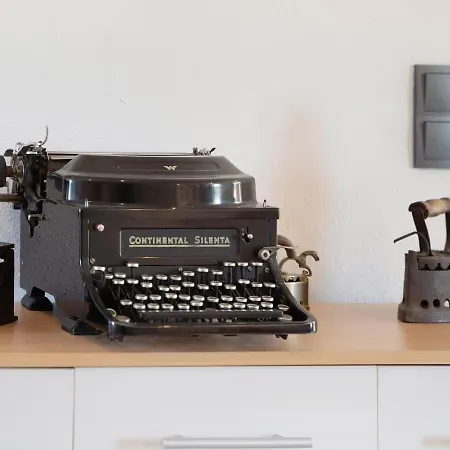 Idyllischer Natur-urlaub Mit Alpakas In Lejlighed Schmatzin