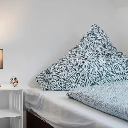 Idyllischer Natur-urlaub Mit Alpakas In *