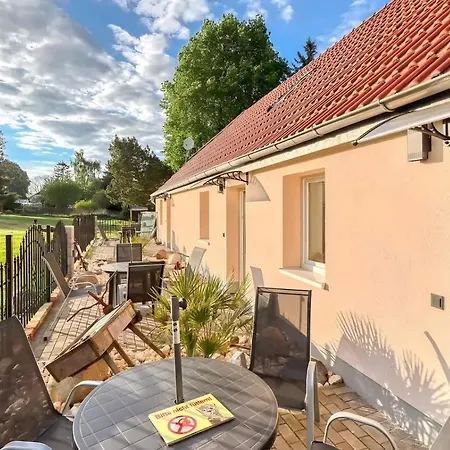 Idyllischer Natur-urlaub Mit Alpakas In Lejlighed