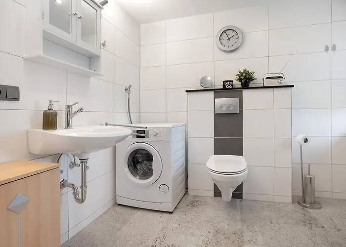 Idyllischer Natur-urlaub Mit Alpakas In *