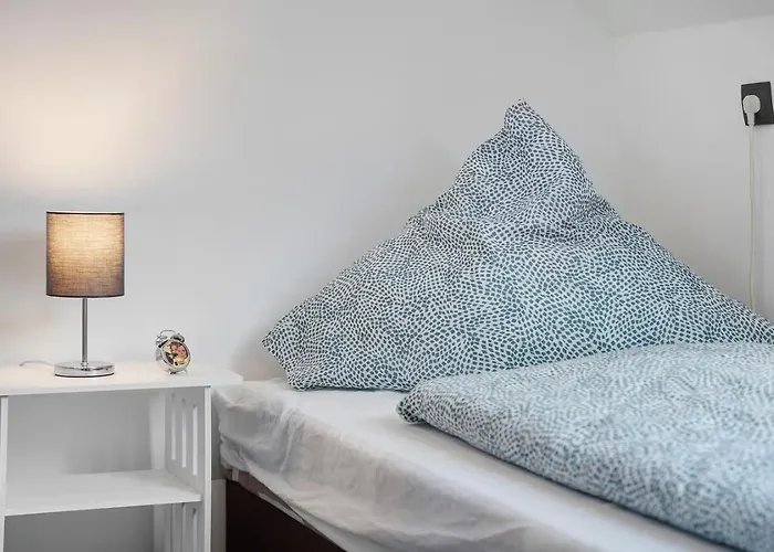 Idyllischer Natur-urlaub Mit Alpakas In *