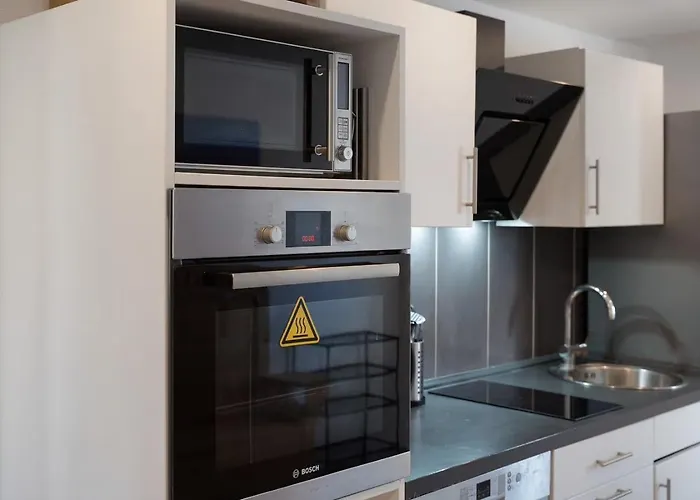 Idyllischer Natur-urlaub Mit Alpakas In Schmatzin