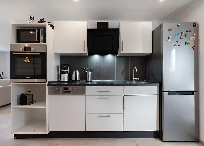 Idyllischer Natur-urlaub Mit Alpakas In * Schmatzin